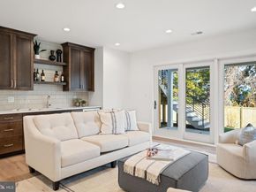 600 29TH Road S, Arlington VA 22202