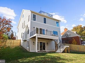 600 29TH Road S, Arlington VA 22202