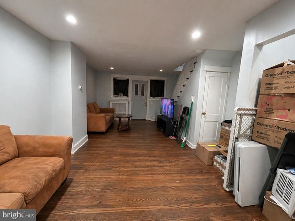 869 Bridge Street, Philadelphia PA 19124
