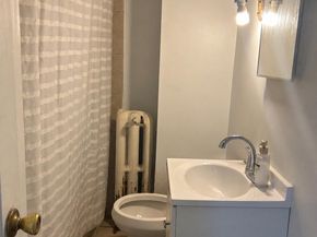 869 Bridge Street, Philadelphia PA 19124