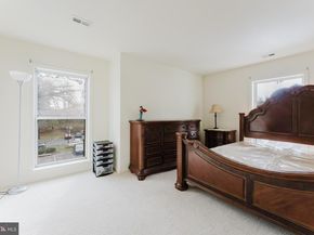 10300 Appalachian Circle 208, Oakton VA 22124