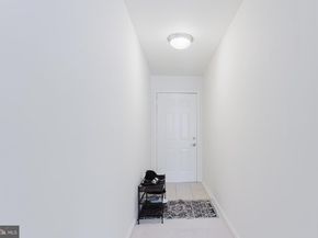 10300 Appalachian Circle 208, Oakton VA 22124