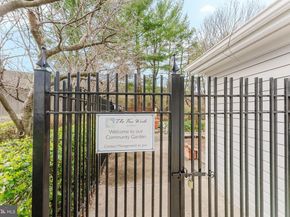 10300 Appalachian Circle 208, Oakton VA 22124