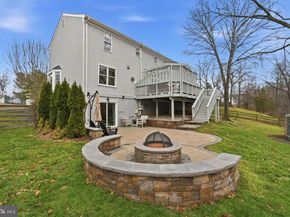 10172 Yorktown Way, Great Falls VA 22066