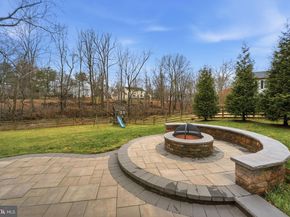 10172 Yorktown Way, Great Falls VA 22066