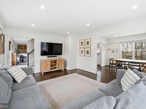 10172 Yorktown Way, Great Falls VA 22066