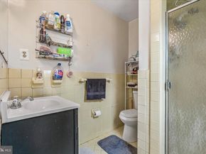 140 Church Road, Elkins Park PA 19027