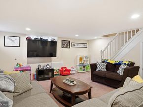 8605 Alicia Street, Philadelphia PA 19115