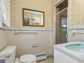 997 Blue Rock, Blue Bell PA 19422