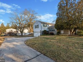 997 Blue Rock, Blue Bell PA 19422