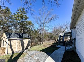 211 Amy Court, Sterling VA 20164