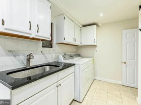 211 Amy Court, Sterling VA 20164