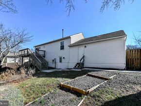 211 Amy Court, Sterling VA 20164