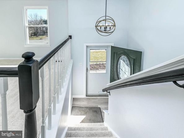 211 Amy Court, Sterling VA 20164