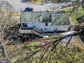 211 Amy Court, Sterling VA 20164