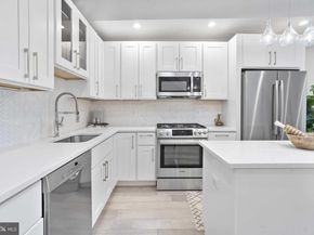 711 15TH Street NE 4, Washington DC 20002