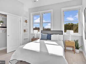 711 15TH Street NE 4, Washington DC 20002