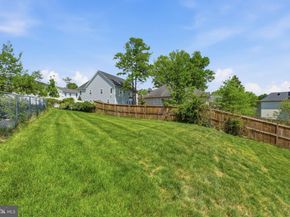 2146 Pimmit Drive, Falls Church VA 22043