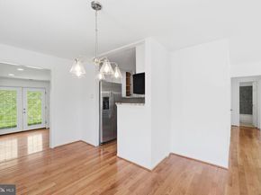 2146 Pimmit Drive, Falls Church VA 22043