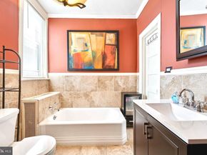 5822 Cedarhurst Street, Philadelphia PA 19143