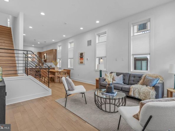 336 Potts Street, Philadelphia PA 19123