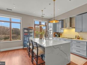 308 N 2nd Street, Philadelphia PA 19106