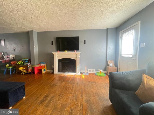 1245 Hale Street, Philadelphia PA 19111