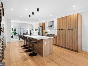 2812 S 9TH Street, Philadelphia PA 19148