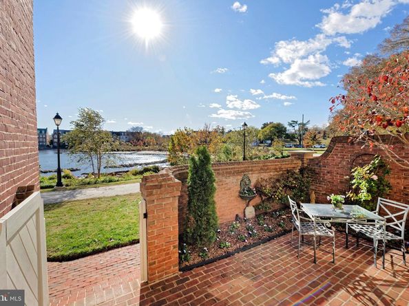 5 Wilkes Street, Alexandria VA 22314