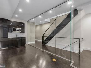 722 N 3rd Street, Philadelphia PA 19123