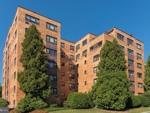 40 Old Lancaster Road 307, Merion Station PA 19066