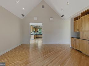 3190 N Woodrow Street, Arlington VA 22207
