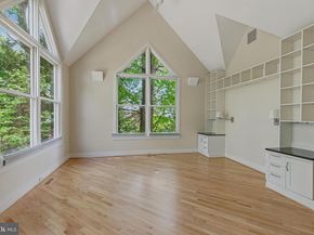 3190 N Woodrow Street, Arlington VA 22207