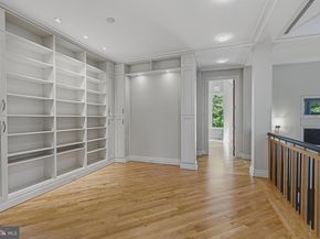 3190 N Woodrow Street, Arlington VA 22207