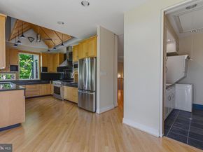 3190 N Woodrow Street, Arlington VA 22207