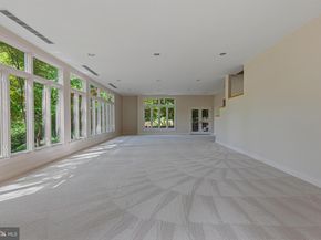 3190 N Woodrow Street, Arlington VA 22207