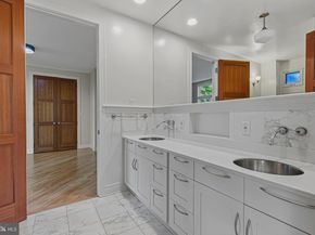 3190 N Woodrow Street, Arlington VA 22207