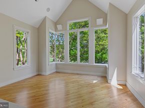 3190 N Woodrow Street, Arlington VA 22207