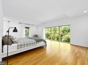 2500 Buckelew Drive, Falls Church VA 22046
