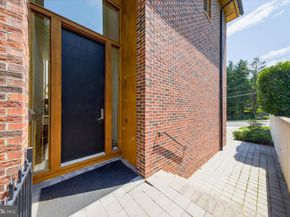 2500 Buckelew Drive, Falls Church VA 22046