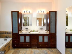 11061 Tottenham Lane, Reston VA 20194