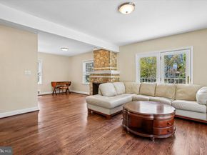 1305 Key Drive, Alexandria VA 22302