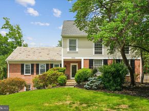 1305 Key Drive, Alexandria VA 22302