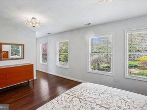 1305 Key Drive, Alexandria VA 22302