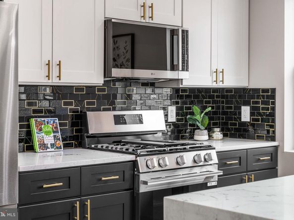 4220 Oakmont Street, Philadelphia PA 19136