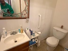 1517 Christian Street, Philadelphia PA 19146