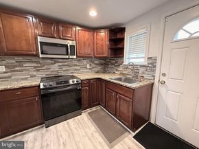 2035 N Hope Street, Philadelphia PA 19122