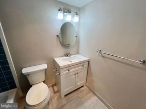 6141 Leesburg Pike 404, Falls Church VA 22041