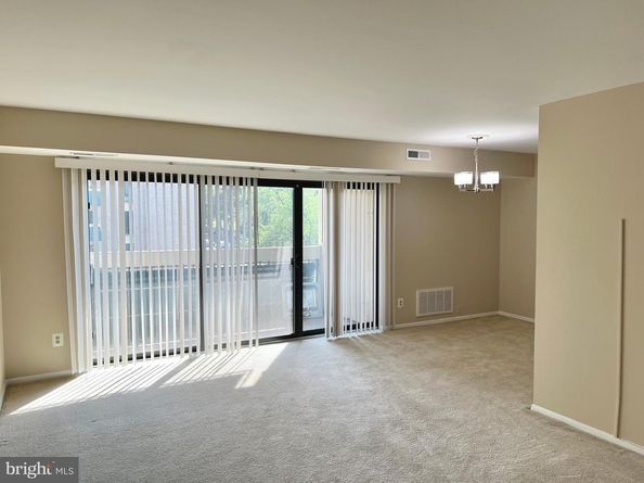 6141 Leesburg Pike 404, Falls Church VA 22041