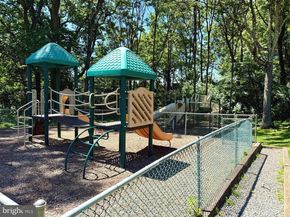 6141 Leesburg Pike 404, Falls Church VA 22041